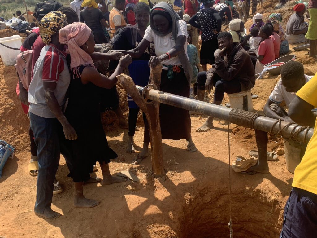 In Jos, Continued Violence is Driving More Women and Children to Illegal Mining